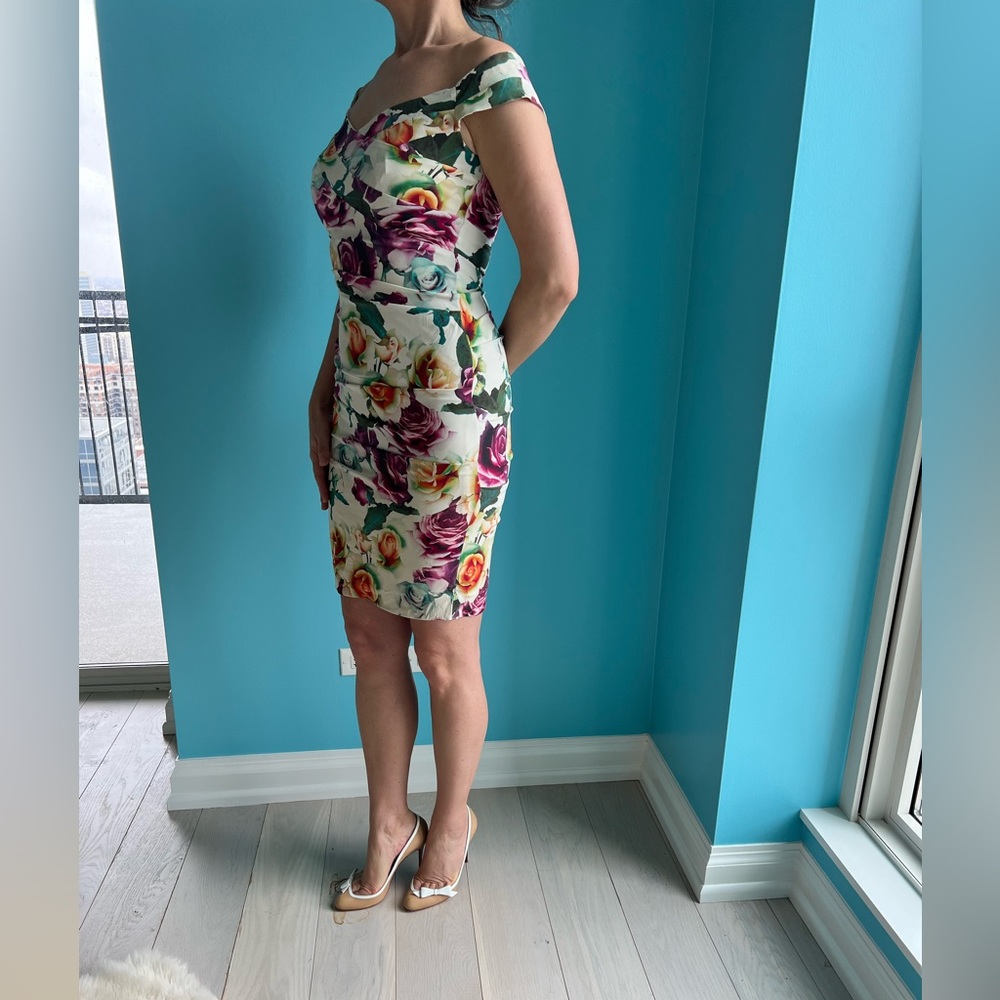 Nicole Miller flower sexy and elegant dress - Picture 5 of 9